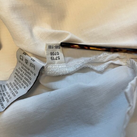 STORMTECH Cap Sleeve White Button Front Shirt Casual Hiking Gorpcore Weekend - Picture 7 of 11